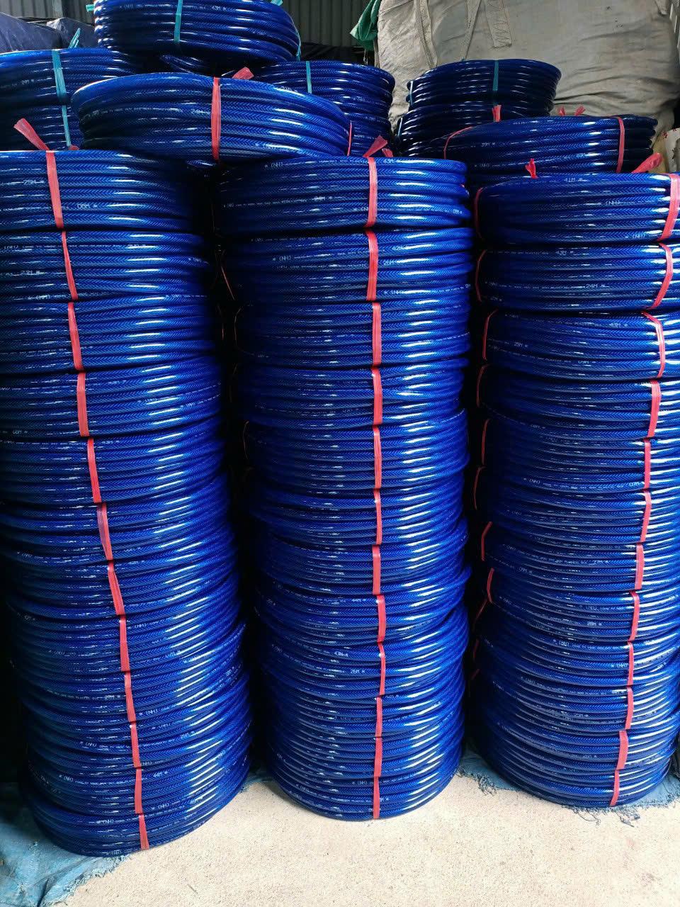 Ống nước mềm tưới cây